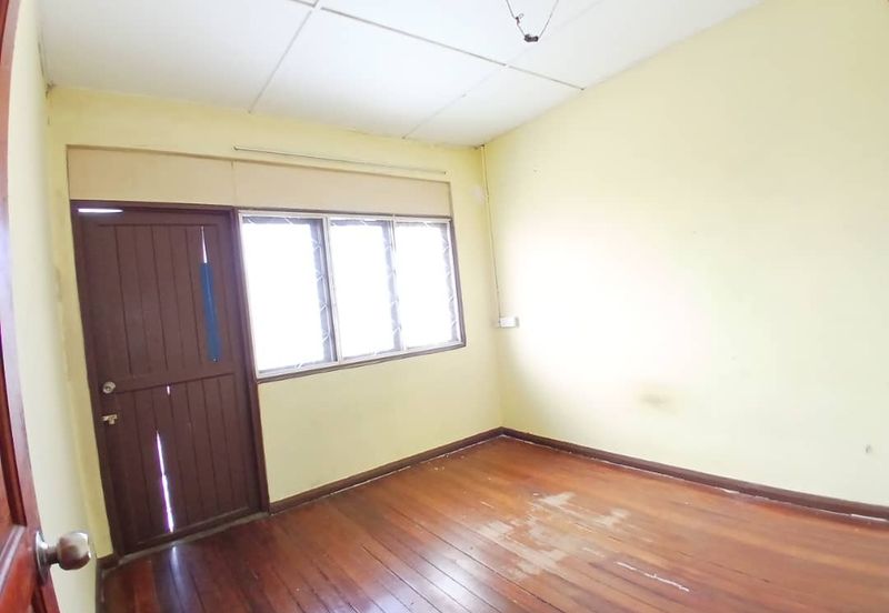 Double Storey Terrace Intermediate FOR SALE Jalan Urat Mata, Kuching, Sarawak