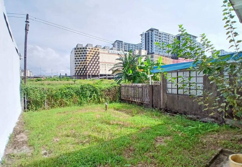 Double Storey Terrace Intermediate FOR SALE Jalan Urat Mata, Kuching, Sarawak
