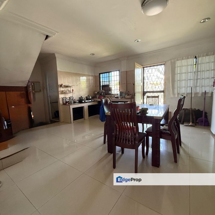 Double Storey Terrace Intermediate House For Sale Location: Krokop, Miri, Sarawak, Miri