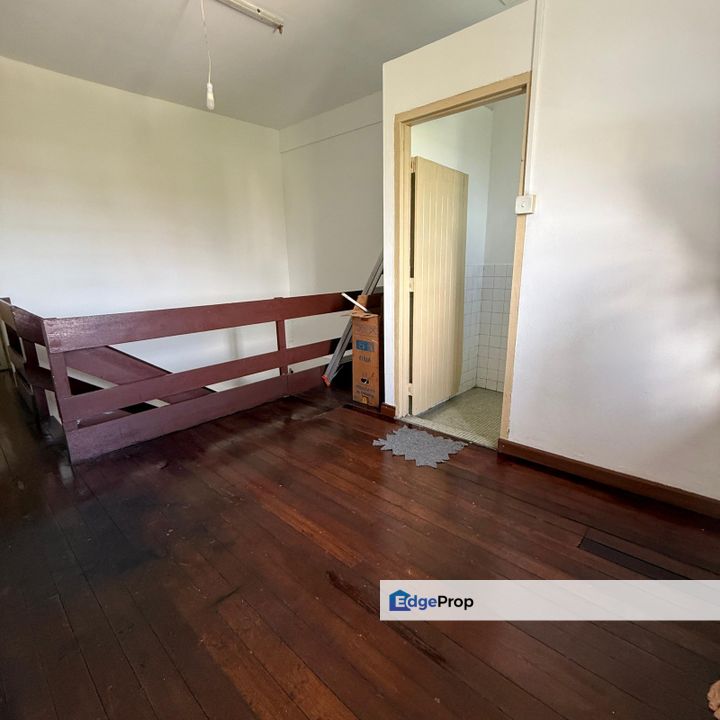 Double Storey Terrace Intermediate House For Sale Location: Krokop, Miri, Sarawak, Miri