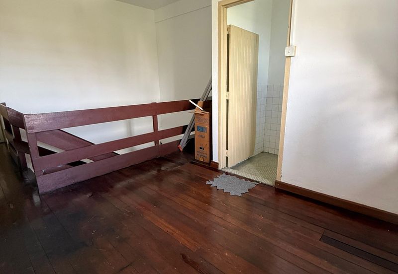 Double Storey Terrace Intermediate House For Sale Location: Krokop, Miri