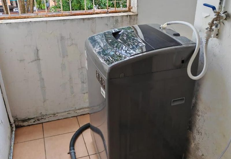 2nd Floor Intermediate Shophouse For Rent! Located at MJC, Batu Kawa 