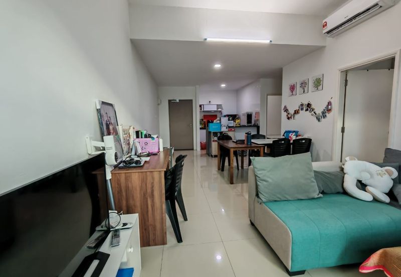 Laticube Apartment For Sale! Located at Jalan Burung Lilin
