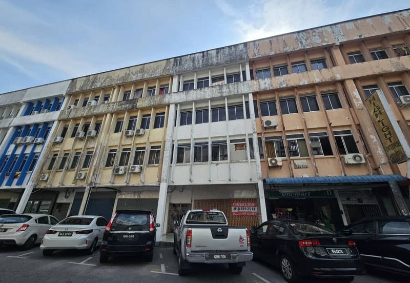 Four Storey Intermediate Shoplot For Sale! Located at Jalan Datuk Ajibah Abol