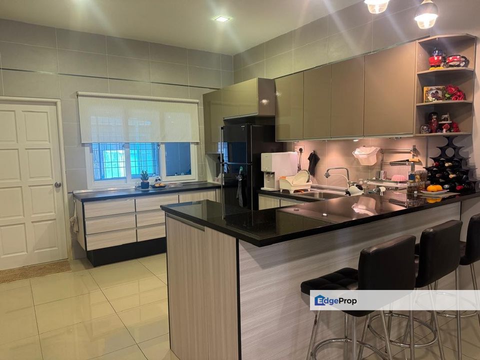 Double Storey Terrace Intermediate house For Rent Located at TT5 Jalan Tabuan Tranquility, Sarawak, Kuching