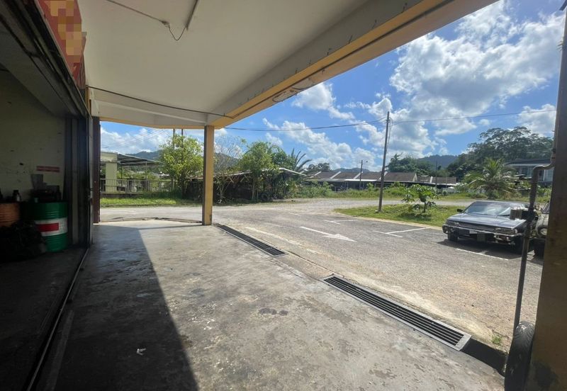 2 adjoining 2 storey shop with ready tenant For Sale! at Kuching Serian Road 35 mile / Batu 35 Jalan Penrissen
