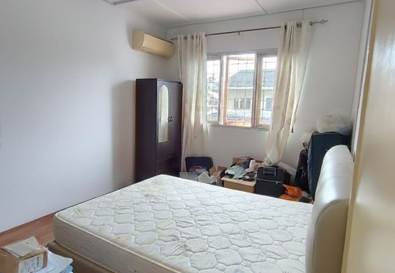 Double Storey Terrace House For Sale at Bromill Estate / Jalan Tun Ahmad Zaidi Adruce / Jalan Rock