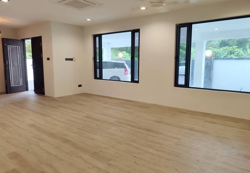 Corner Double Storey Terrace House For Sale Located Jalan Greenwood 