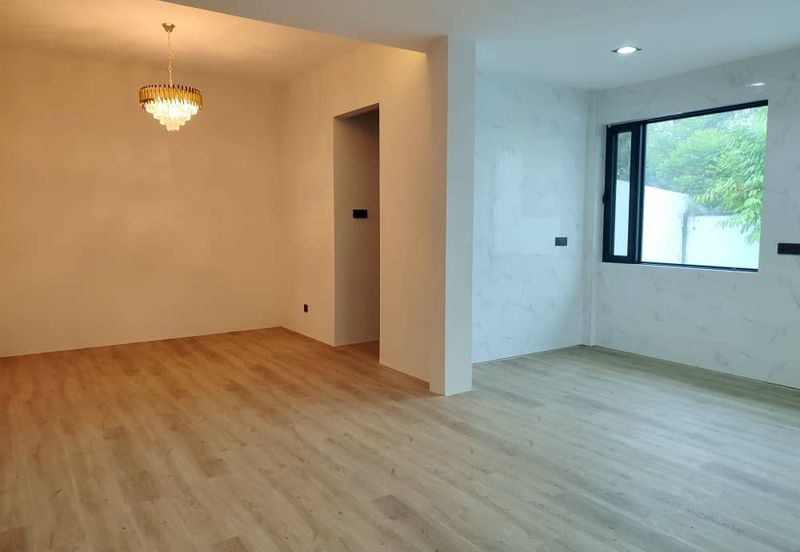 Corner Double Storey Terrace House For Sale Located Jalan Greenwood 