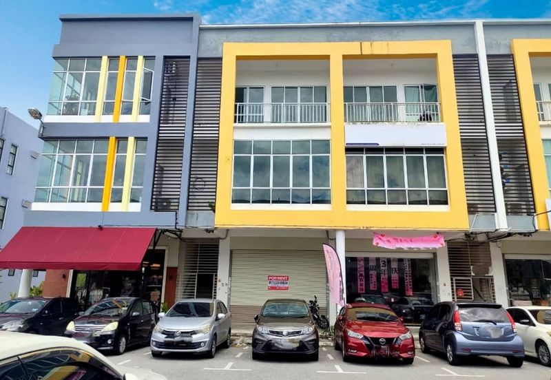 Intermediate shop house For Rent !! at Jalan Setia Raja