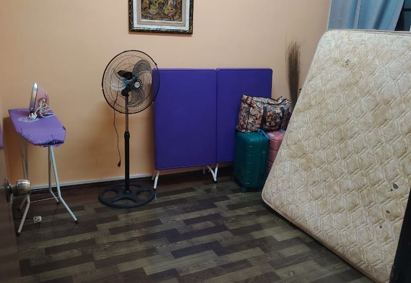 3rd Floor Apartment / Shophouse For Sale!  Located at MJC Batu Kawa