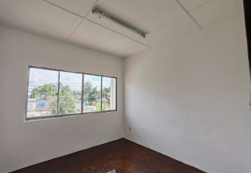 Double Storey Terrace House For Sale! Located at Lorong Demak bayu,Sejingkat Kuching 