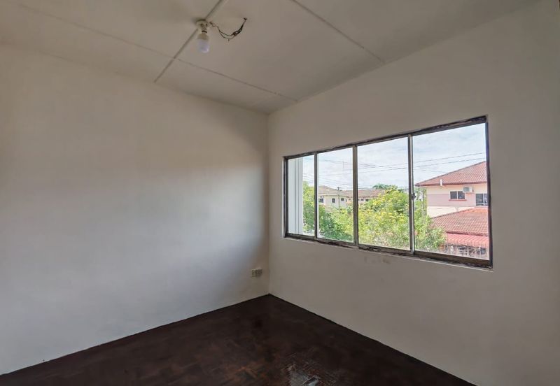 Double Storey Terrace House For Sale! Located at Lorong Demak bayu,Sejingkat Kuching 