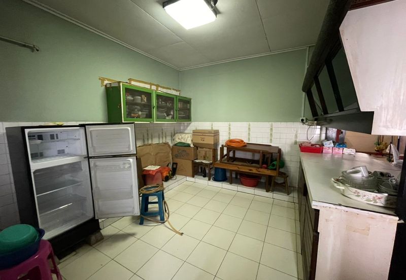 Double storey terrace intermediate For sale Located at Jalan Green