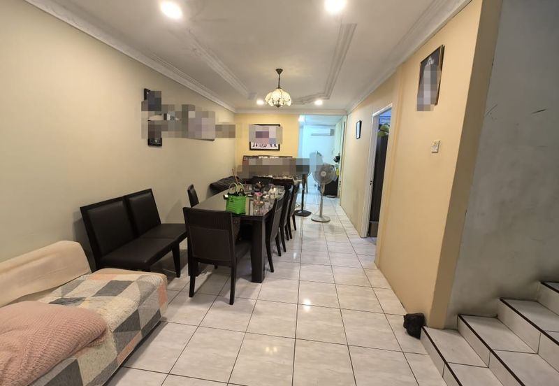 Double storey Terrace intermediate For Sale! Located at Capital Garden@ Arang road area Kuching