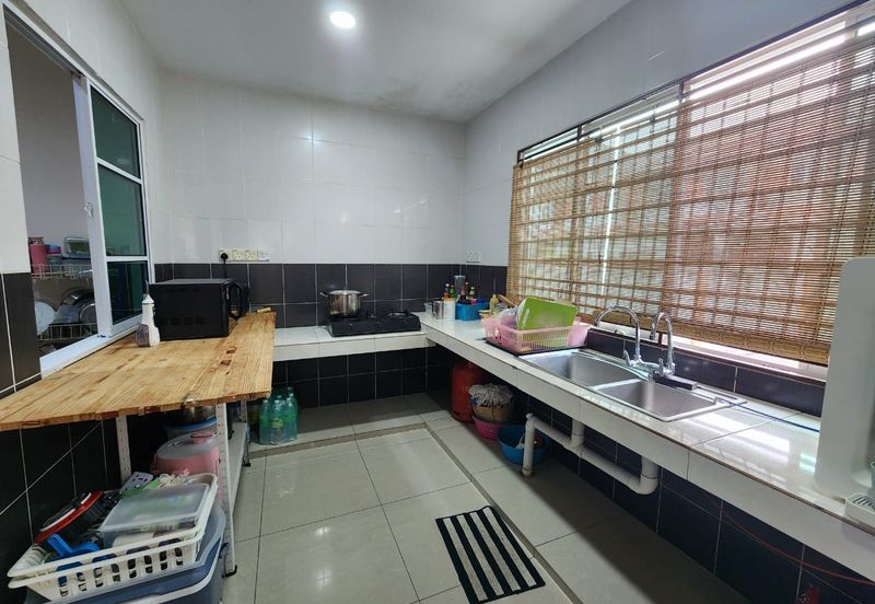 Double Storey Terrace Intermediate For Sale! Located at Merdang Gayam Samarahan 