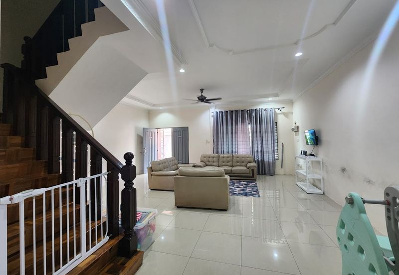 Double Storey Terrace Intermediate For Sale! Located at Merdang Gayam Samarahan 