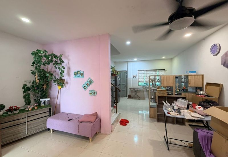 Double Storey Terrace Intermediate For Sale! Located at Sentoria Stakan Phase 1