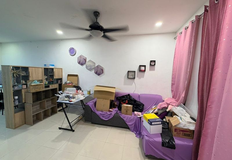 Double Storey Terrace Intermediate For Sale! Located at Sentoria Stakan Phase 1