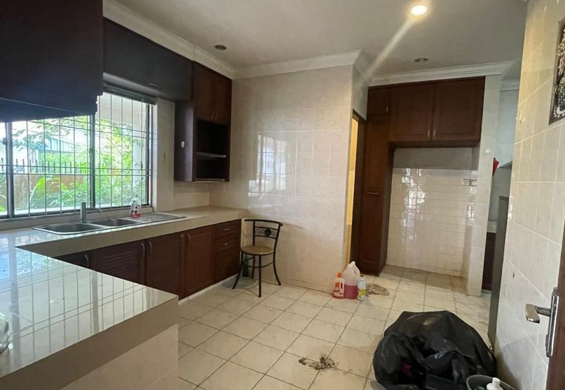 Double storey Semi Detached house For sale Located At 3rd mile