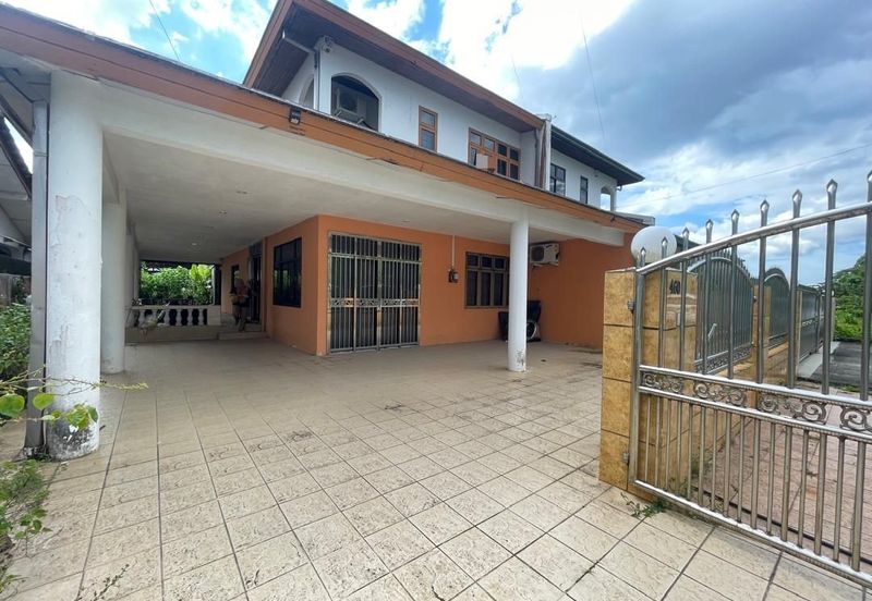 Double storey Semi Detached house For sale Located At 3rd mile