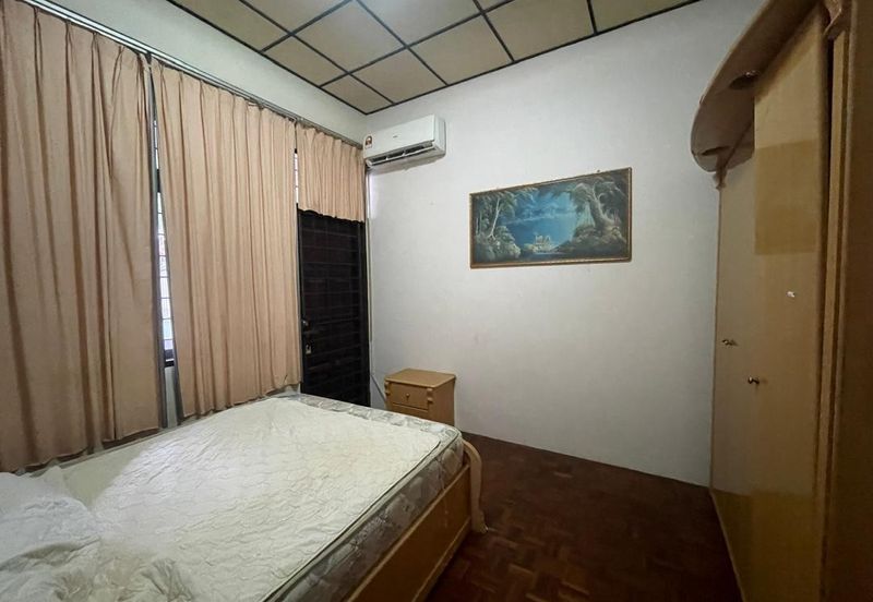 Double storey Semi Detached house For sale Located At 3rd mile