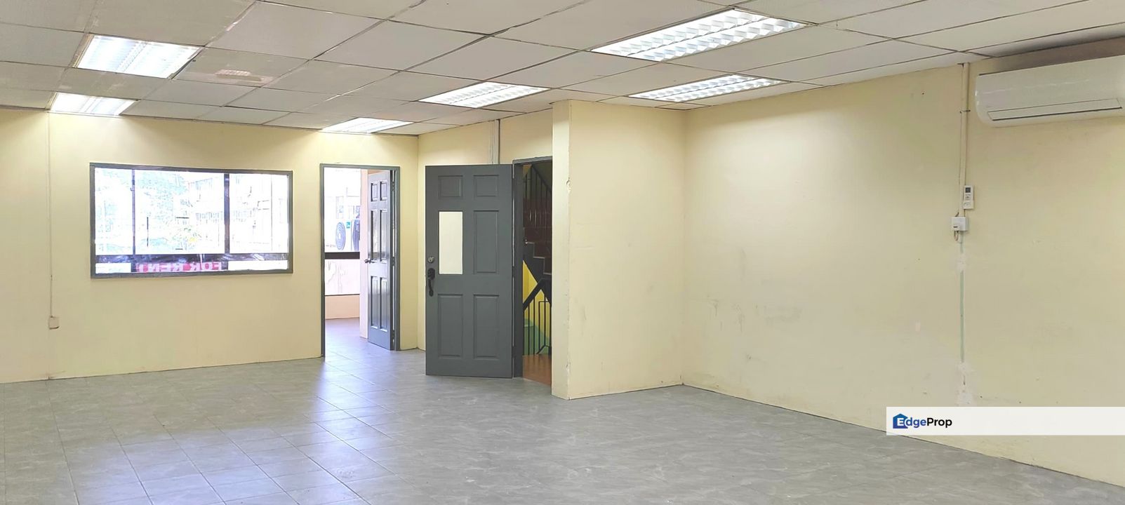 1st Floor Shoplot For Rentat Jalan Nanas (Facing Main Road), Sarawak, Kuching