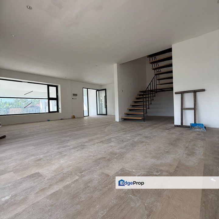 Miri Double Storey Semi-detached House For Sale Located at Pujut 7, Miri, Sarawak, Miri