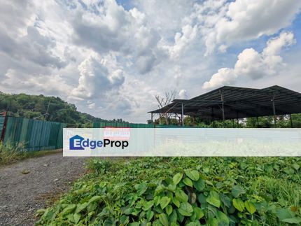 Facing Main Road Land For Rent! Located at 15th Mile, Sarawak, Kuching