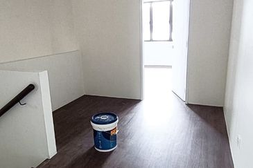 Double storey Terrace Corner House For Sale! Located at Urban Heights, Jalan Stephen Yong