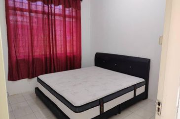 Single Storey Semi Detached House at Serian Town For Rent Located at Jalan Kampung Cina, Serian