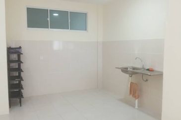 Stutong Heights 2 Apartment For Rent Located at Jalan Stampin Baru