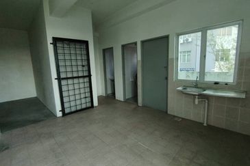 Second Floor Intermediate Shoplot/Office For Rent! Located at Jalan Kereta Api 3rd Mile 