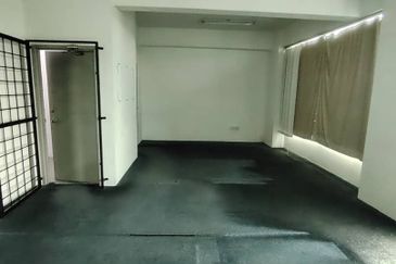 Second Floor Intermediate Shoplot/Office For Rent! Located at Jalan Kereta Api 3rd Mile 