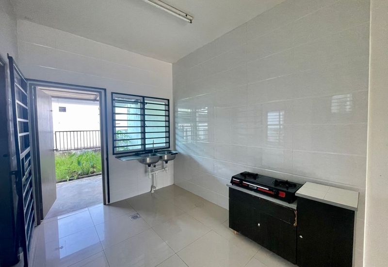 Joyous Park Single Storey House (9th Miles) For Sale!