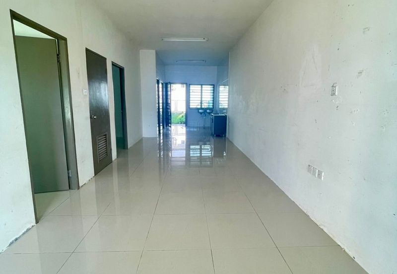 Joyous Park Single Storey House (9th Miles) For Sale!