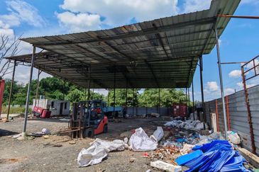 Facing Main Road Land For Rent! Located at 15th Mile