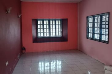 Single Storey Bungalow / Detached House For Sale! Located at Desa Wira, Kuching City Mall