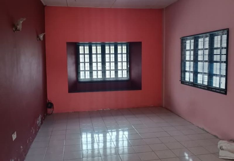 Single Storey Bungalow / Detached House For Sale! Located at Desa Wira, Kuching City Mall