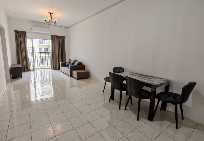 SP Lodge Sri Pertiwi Apartment For Rent! Located at Pines Square, MJC