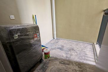 SP Lodge Sri Pertiwi Apartment For Rent! Located at Pines Square, MJC