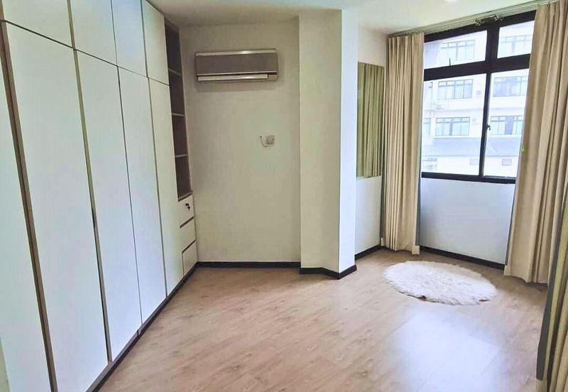 Village Grove Condominium