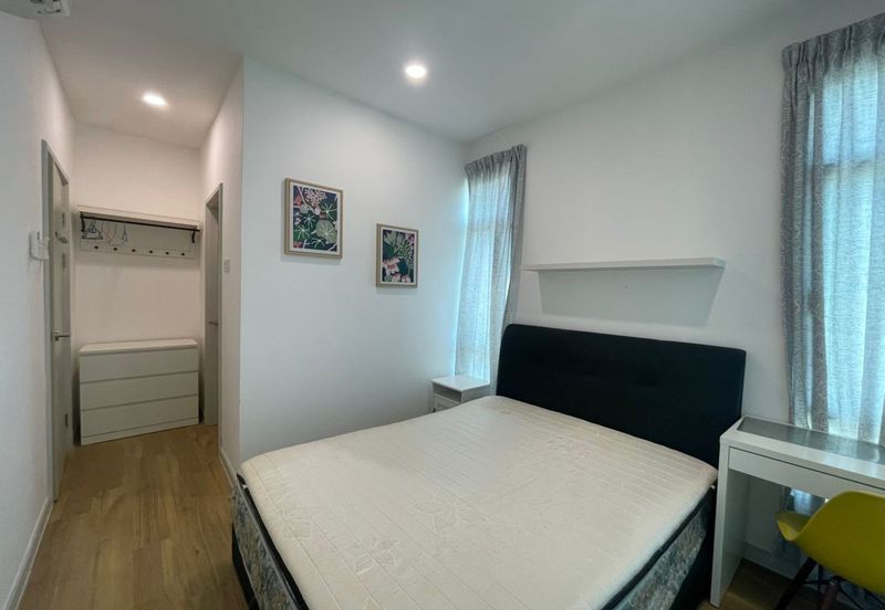 Sapphire On The Park