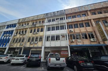 Four Storey Intermediate Shoplot For Sale! Located at Jalan Datuk Ajibah Abol