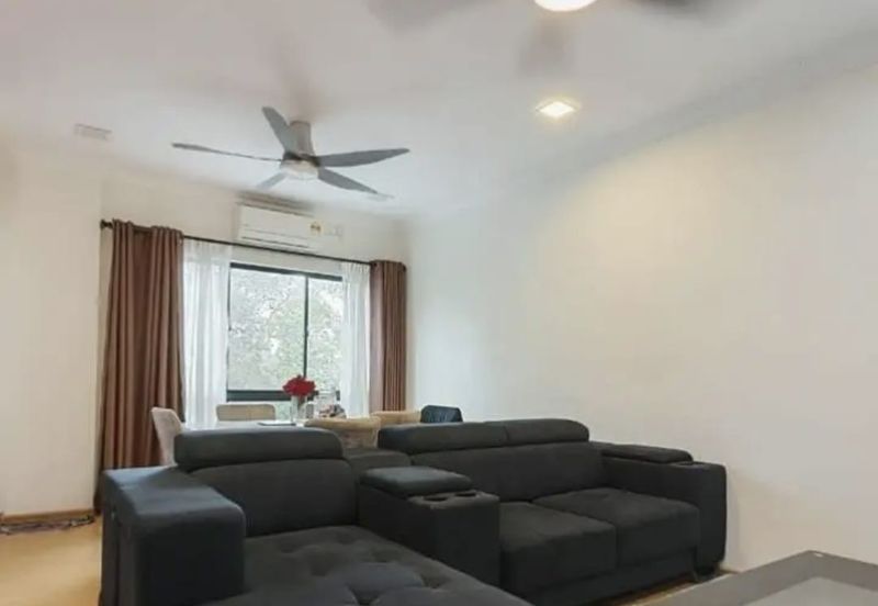 Taman Moyan Link
