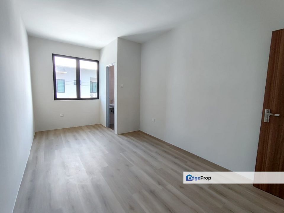 Double Storey Terrace House For Sale  Pine Residence 86 / Pine Square / Batu Kawa, Sarawak, Kuching