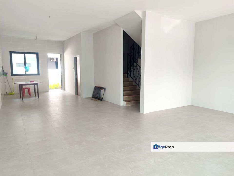 Double Storey Terrace House For Sale  Pine Residence 86 / Pine Square / Batu Kawa, Sarawak, Kuching