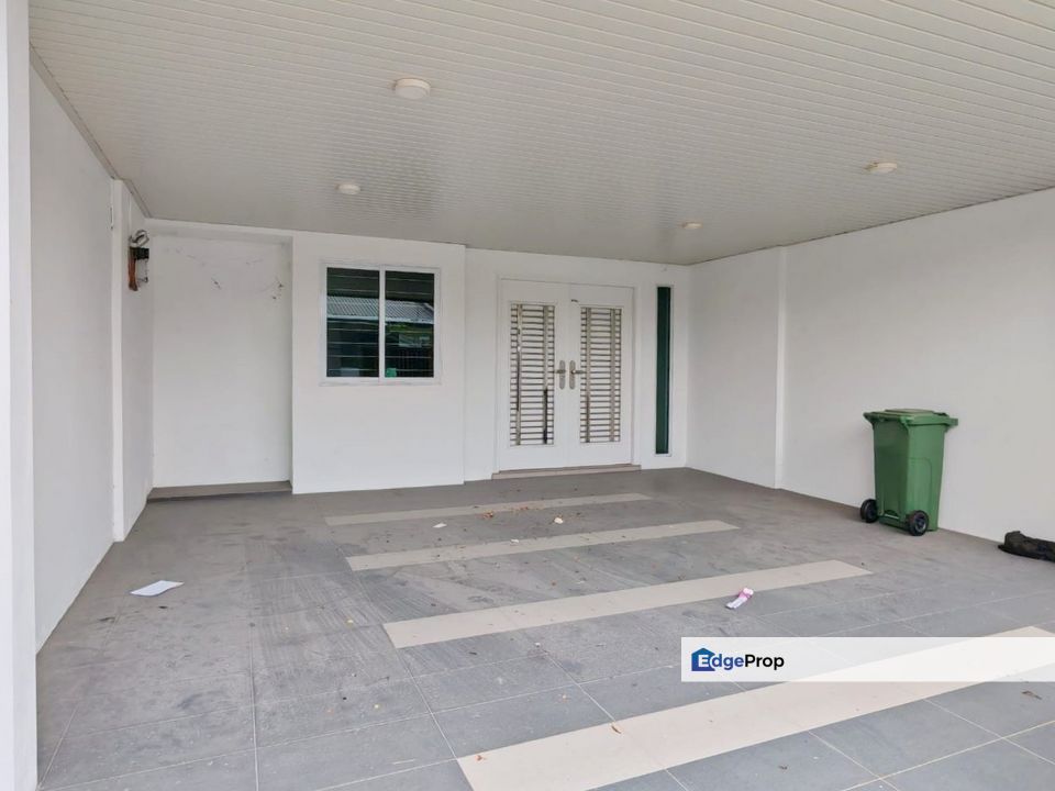 Double Storey Terrace Intermediate House For Rent Located at Bayor Bukit, Tabuan Jaya, Sarawak, Kuching