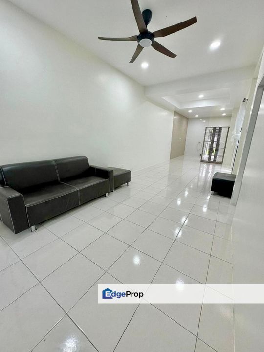 Single Storey Terrace House for Rent❗️ Located at Stutong Baru ( easy access from BDC), Sarawak, Kuching