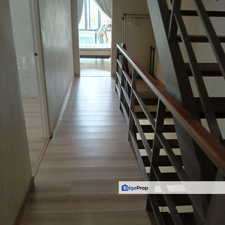 Triple Storey Townhouse For Rent!  Location: Academia Lane, Kota Samarahan, Sarawak, Kota Samarahan